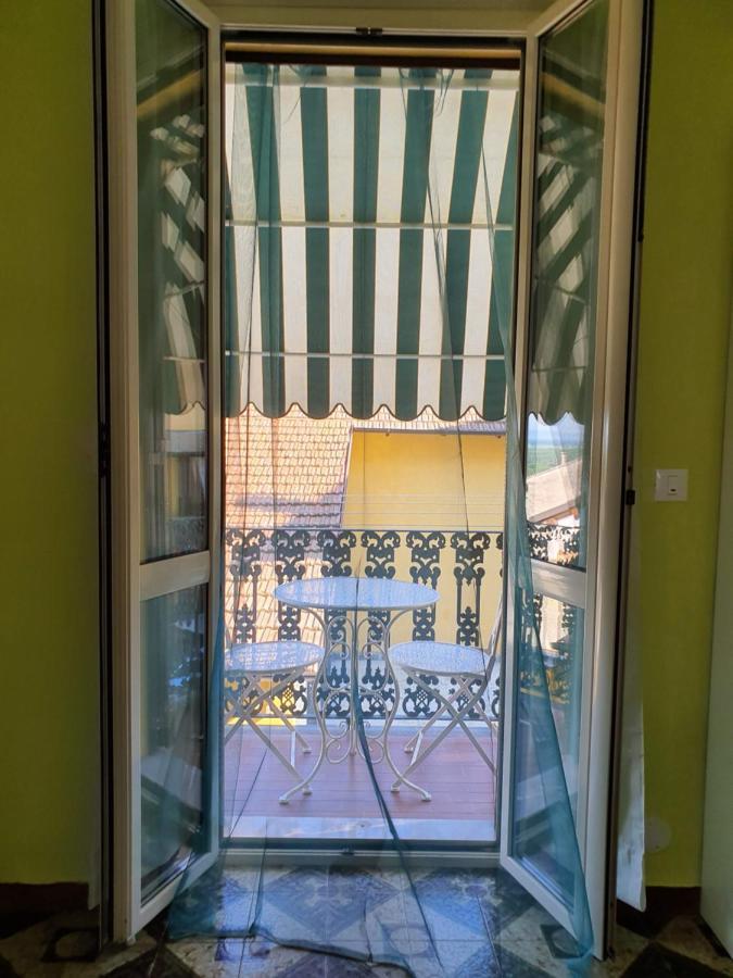 Casa Soggiorno Il Quetzales فالينزا المظهر الخارجي الصورة