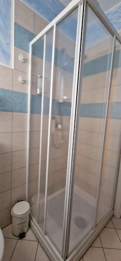 Casa Soggiorno Il Quetzales فالينزا المظهر الخارجي الصورة